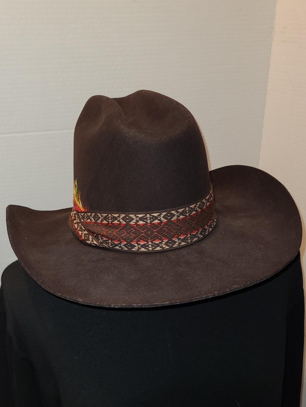 VINTAGE SMITHBILT Dark Brown Felt Cowboy Hat with Patterned Band and Feather
